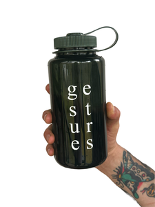 Gestures water bottle
